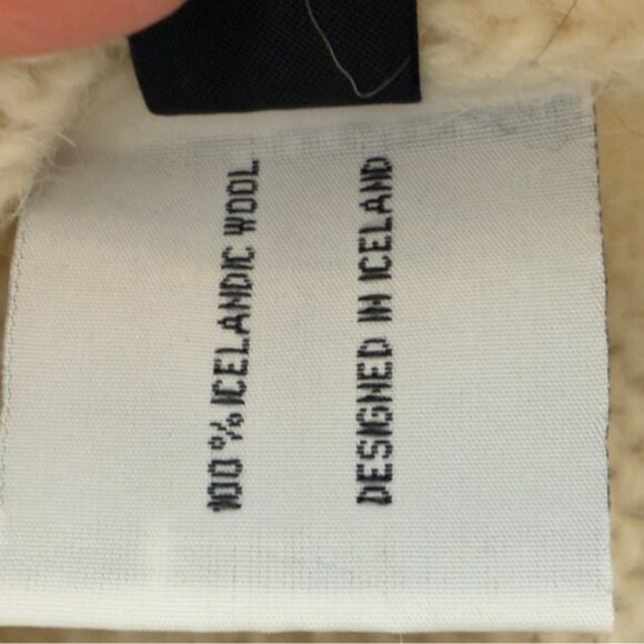 Ice Wear Icelandic Wool Cardigan - Picture 14 of 15